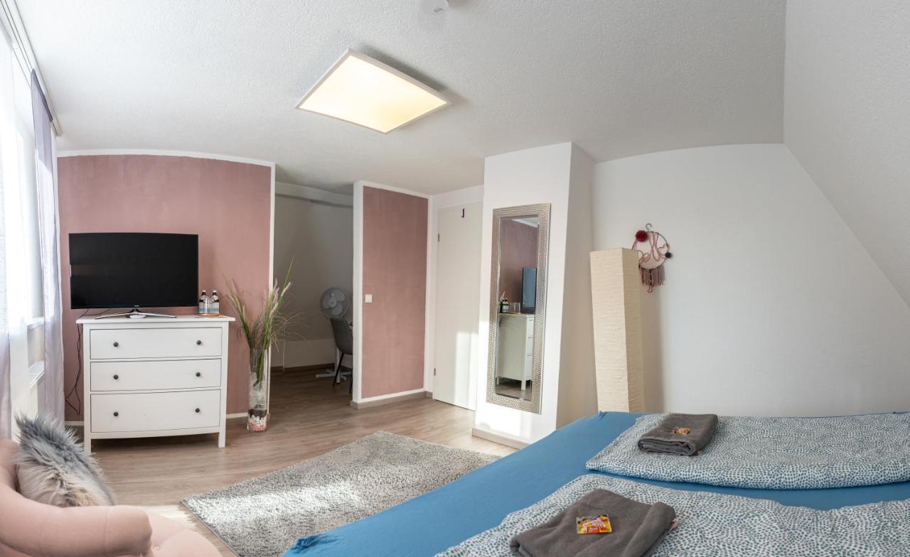 #2 Grosses Zimmer Mit Pool Und Garten メミンゲン エクステリア 写真